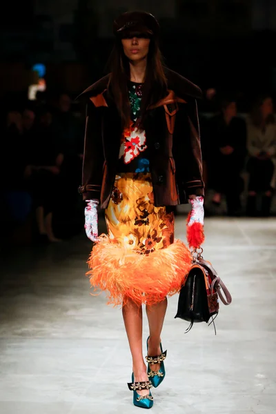 Look 26